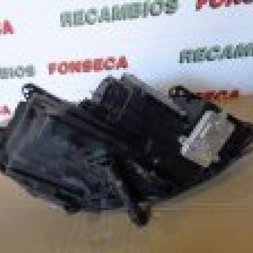 FARO MERCEDES BENZ CLASE CLA 2014 W117 XENÓN ORIGINAL Ref