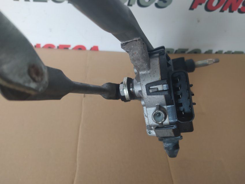 MOTOR LIMPIA DELANTERO FIAT 500 2019 Denso Ref. MS 159200 8650