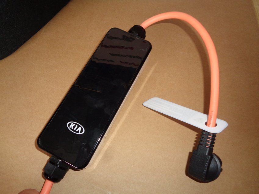 CABLE DE CARGA KIA NIRO 2018 1.6Gdi HIBRIDO con bolsa original