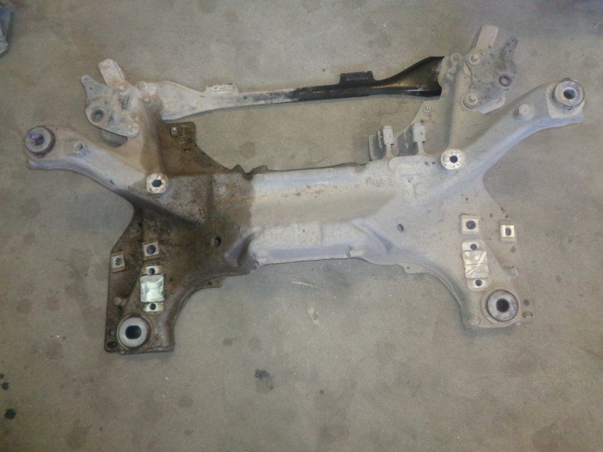 CUNA / PUENTE DELANTERO PEUGEOT 407 2008 2.0hdi 136cv