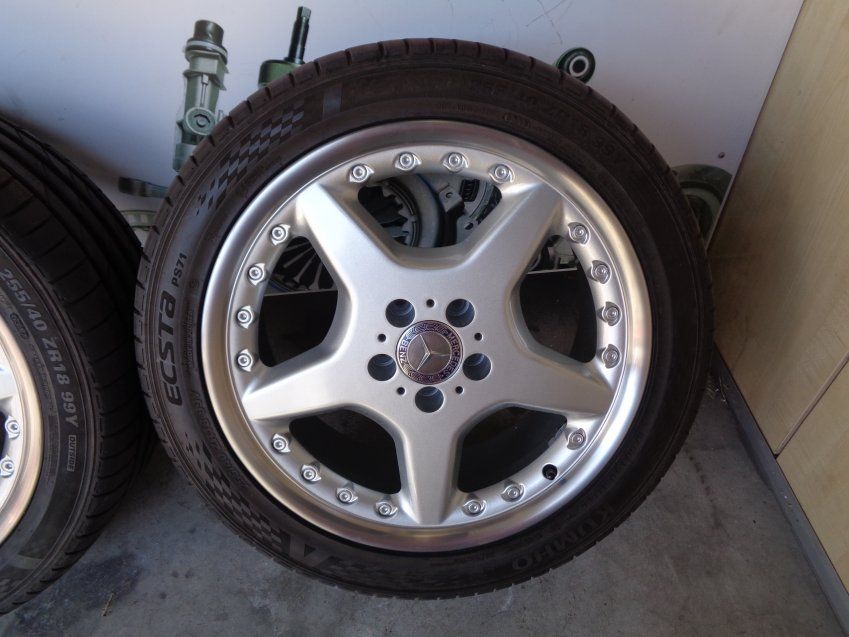 LLANTAS MERCEDES SL 2003 DOBLE MEDIDA ALANTE 255/40 R18 99Y ATRAS 285/35 R18 101Y ET37 NEUMATICOS KUMHO AL 75%