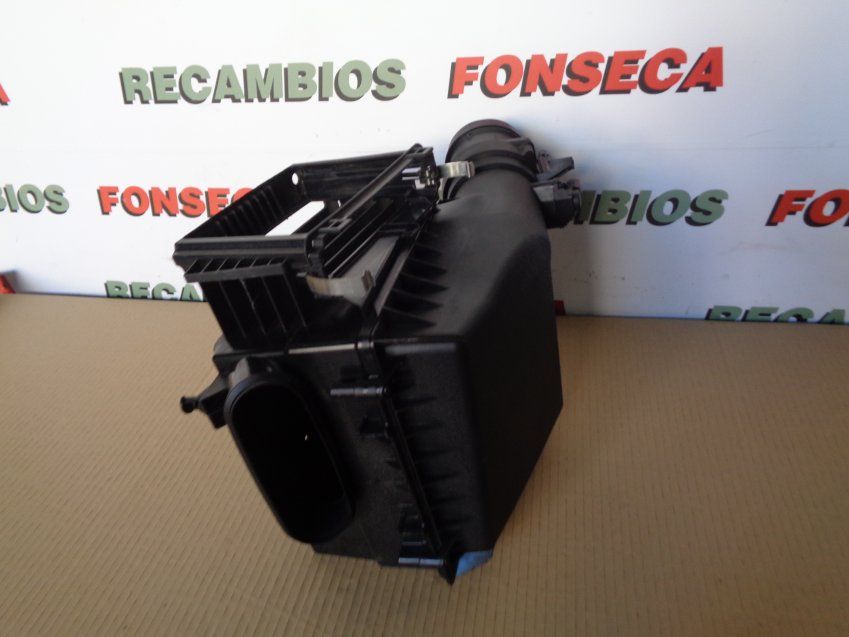 CAJA FILTRO AIRE / CAUDALÍMETRO MERCEDES BENZ CLA 2013 220cdi W117 Ref