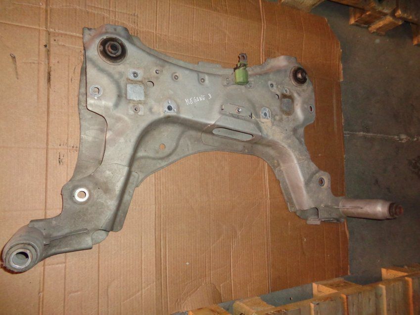 CUNA / PUENTE DELANTERO RENAULT MEGANE III 2015 1500dci 110cv