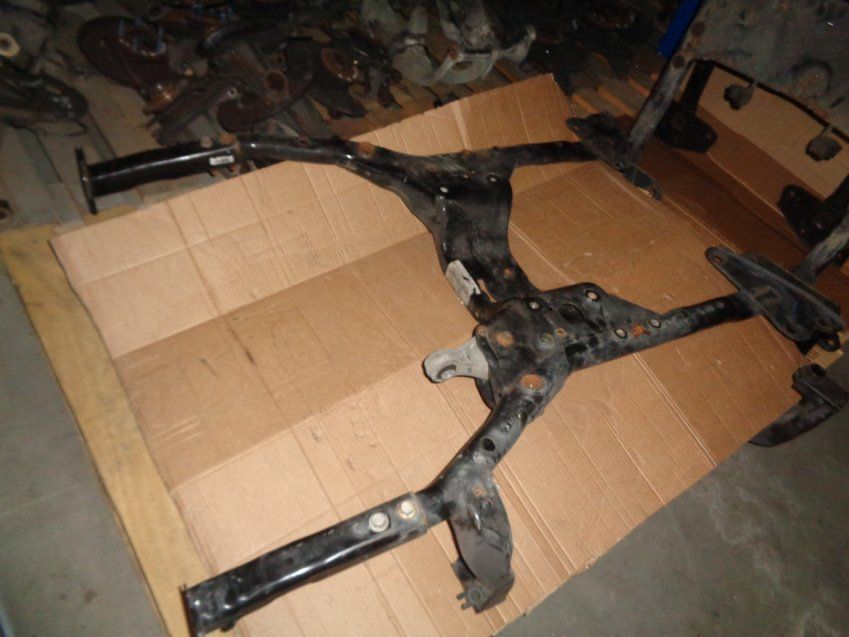 CUNA / PUENTE DELANTERO MINI ALL4 2011 R60 1.6d 105.000Kms