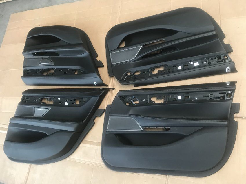 ASIENTOS CON TAPIZADOS BMW SERIE 7 2018 G11 PACK M   Delanteros totalmente electricos, con 2 memorias, calefactables y ventilados. Traseros calefactables