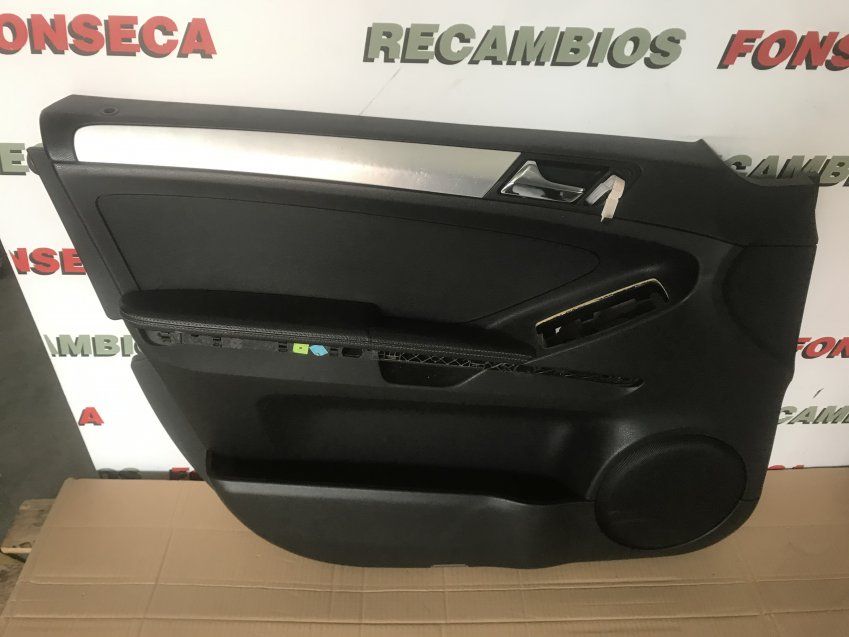 TAPIZADOS PUERTAS MERCEDES ML 2006 W164