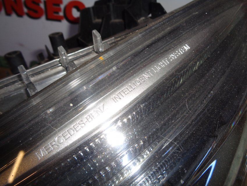 FARO MERCEDES BENZ CLASE CLA 2014 W117 XENÓN ORIGINAL Ref