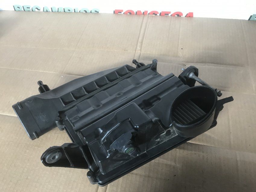 CAJA FILTRO AIRE / CAUDALIMETRO MERCEDES S 2007 W221 320cdi 4Matic Ref. Izq A6420940304 / Ref. Dcha A6420940204