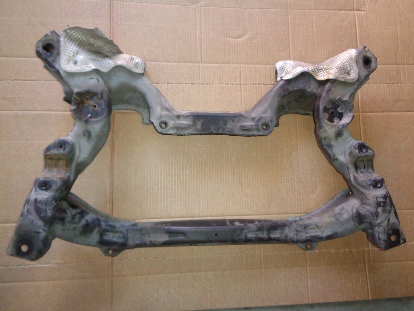 CUNA / PUENTE DELANTERO MERCEDES CLASE E 2004 W211 5