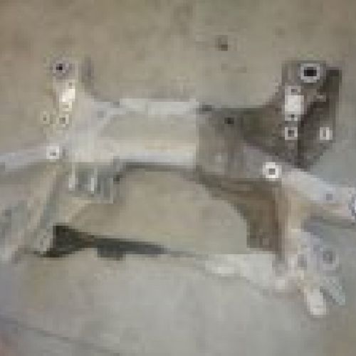 CUNA / PUENTE DELANTERO PEUGEOT 407 2008 2.0hdi 136cv