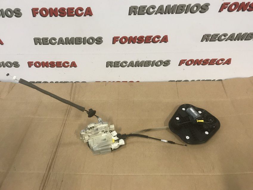 CERRADURA DELANTERA DERECHA COMPLETA AUDI A7 2015