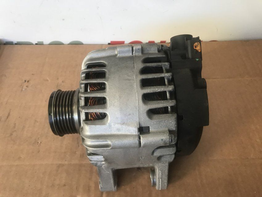 ALTERNADOR PEUGEOT 208 II 2020 1.2 Gasolina 75cv 26.500Kms VALEO Ref.9826574080