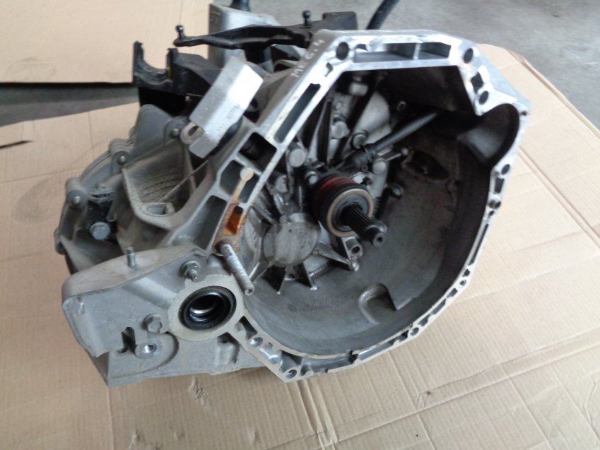 CAJA DE CAMBIOS RENAULT MEGANE 4 2016 1500dci 110cv 46