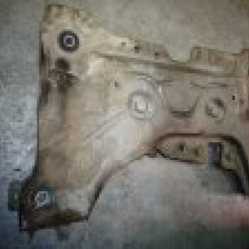 CUNA / PUENTE DELANTERO RENAULT LAGUNA 3 2011 GT 2