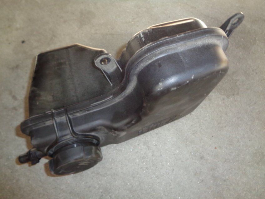 VASO EXPANSIÓN BMW SERIE 6 2008 635d E63 Ref. 1713 780029301 / 1713 780029201
