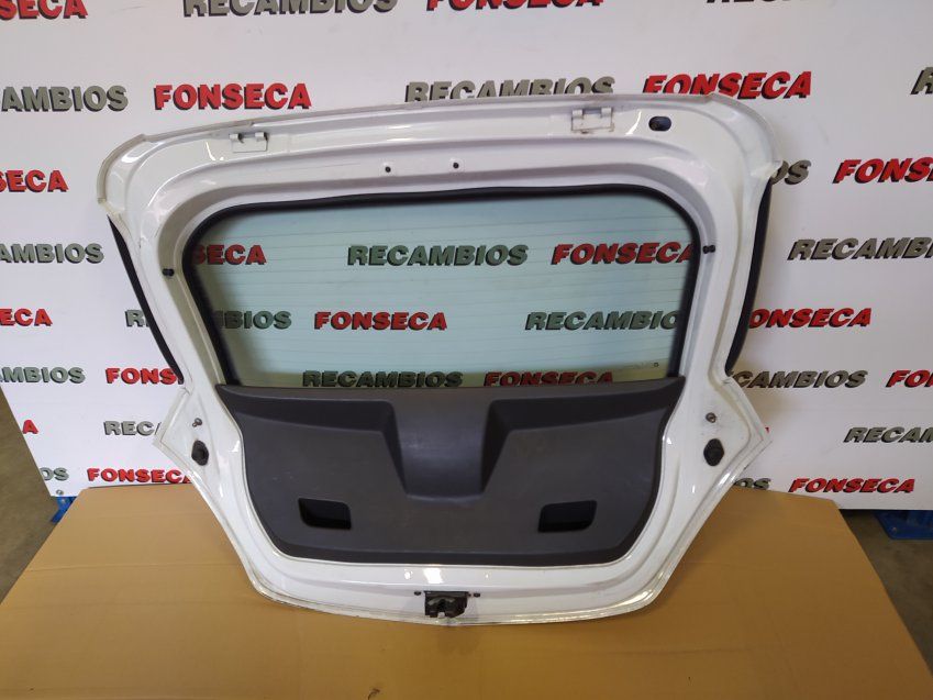 PORTÓN OPEL CORSA D 2010 DE 3 PUERTAS