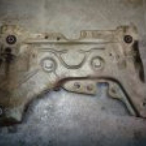 CUNA / PUENTE DELANTERO RENAULT LAGUNA 3 2011 GT 2