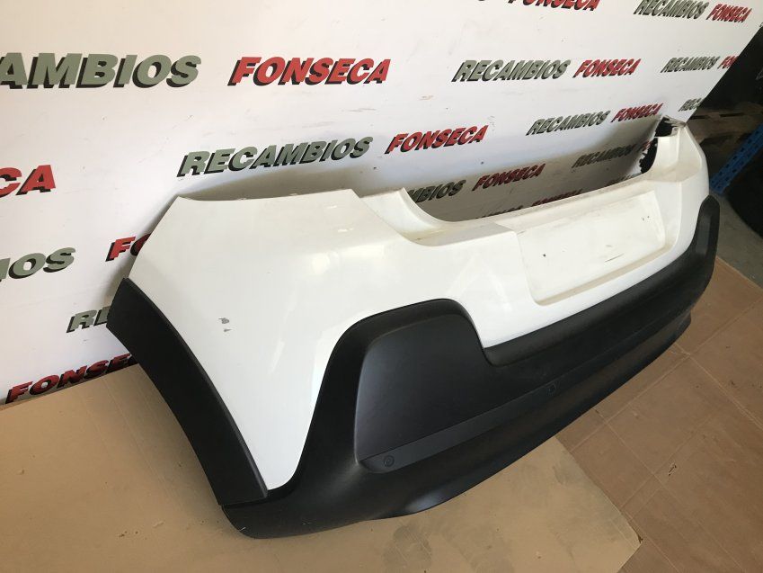 PARAGOLPES TRASERO CON SENSORES PARKING CITROEN C3 III 2017 1.2 Gasolina