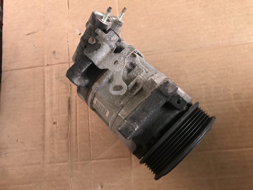 COMPRESOR AC PEUGEOT 3008 2018 1.6d 120cv 135.000Kms Ref. 9675655880   9823097480