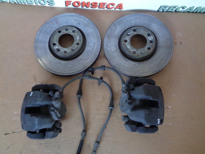 DISCOS Y PINZAS FRENO DELANTEROS CITROEN BERLINGO 2019 1