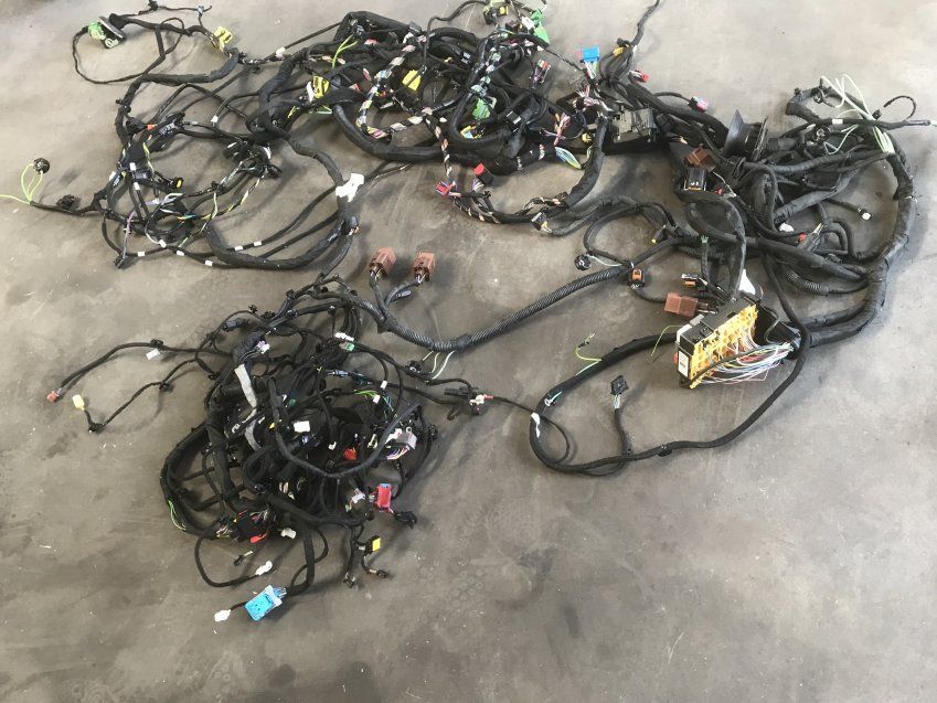 INSTALACION COMPLETA CITROEN C5 AIRCROSS 2019 1.6 turbo 180cv Ref Caja Fusibles / Reles 9804846880