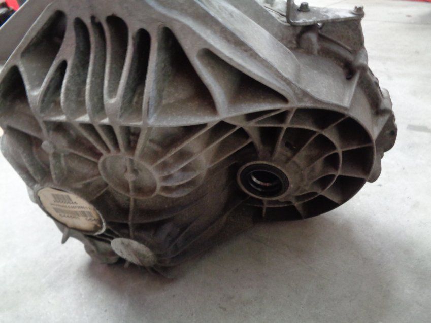 CAJA CAMBIO MANUAL 6V MERCEDES BENZ CLASE A 2015 W176 180cdi 109cv 131.000Kms