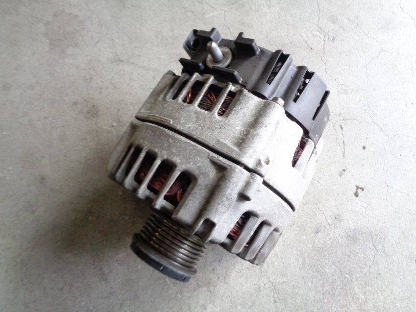 ALTERNADOR BMW SERIE 3 2013 320d F31 90.000Kms   Valeo   Ref 8578608 AI01