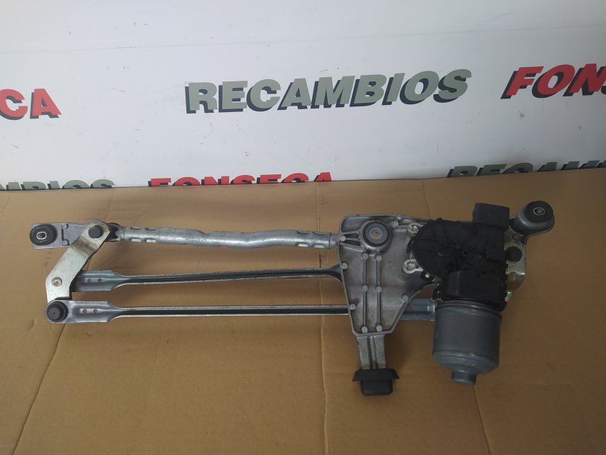 MOTOR LIMPIA PARABRISAS DELANTERO PEUGEOT 308 2015 Ref. 3397021828 / 9810327980