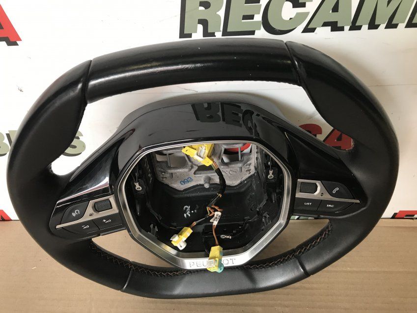 VOLANTE PEUGEOT 3008 II 2017 Ref. 98105487