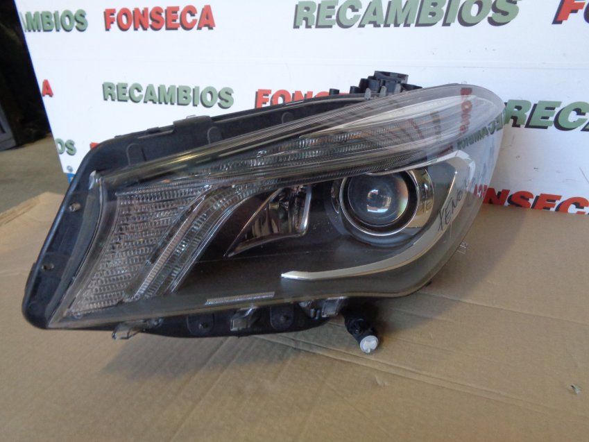 FARO MERCEDES BENZ CLASE CLA 2014 W117 XENÓN ORIGINAL Ref