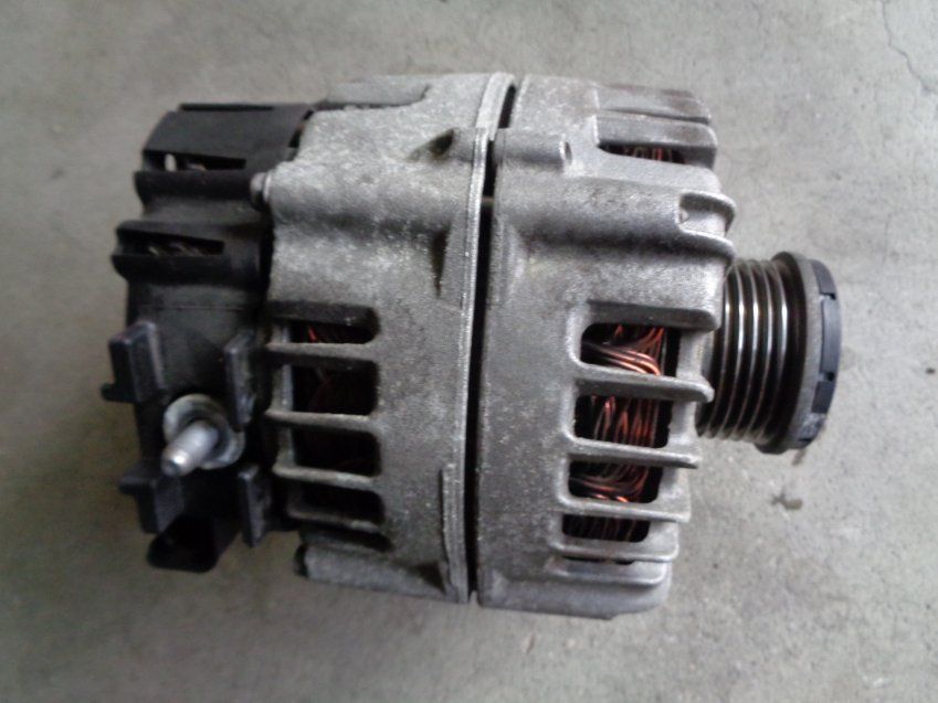 ALTERNADOR BMW SERIE 3 2013 320d F31 90.000Kms   Valeo   Ref 8578608 AI01