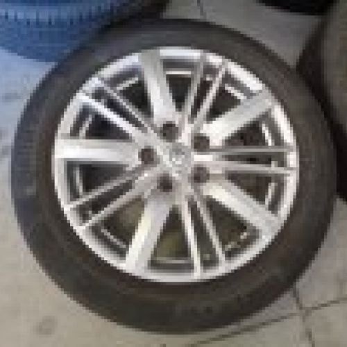 LLANTAS RENAULT MEGANE III GT LINE 205/55 R17 95V NEUMATICOS CONTINENTAL 3 BUEN ESTADO 1 CAMBIAR