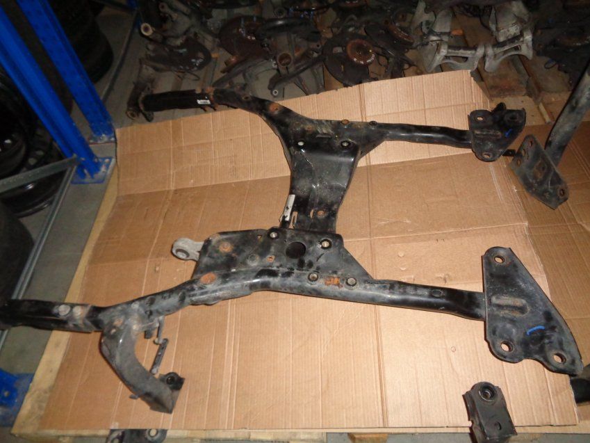 CUNA / PUENTE DELANTERO MINI ALL4 2011 R60 1.6d 105.000Kms