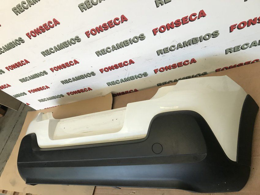 PARAGOLPES TRASERO CON SENSORES PARKING CITROEN C3 III 2017 1.2 Gasolina