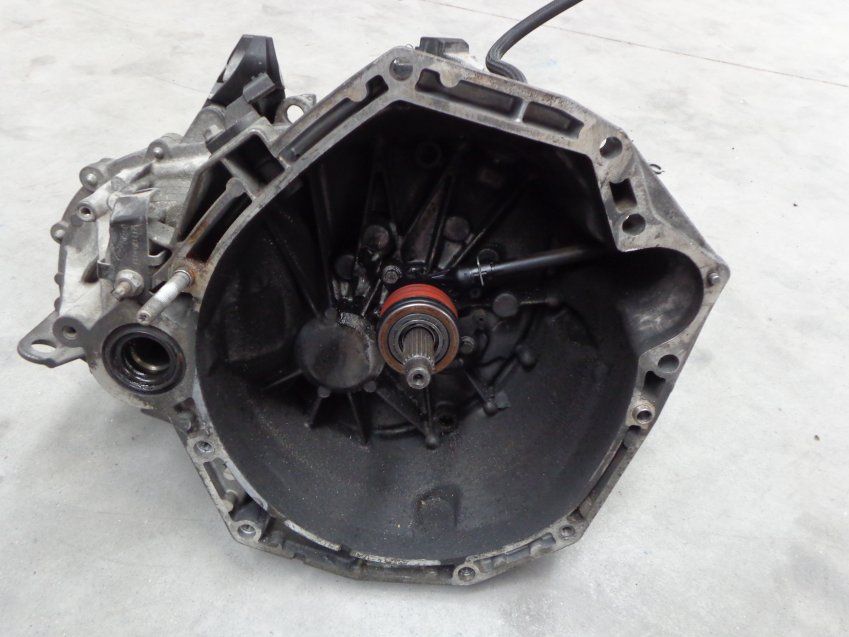 CAJA DE CAMBIOS RENAULT MEGANE 3 2010 1500dci 110cv 200