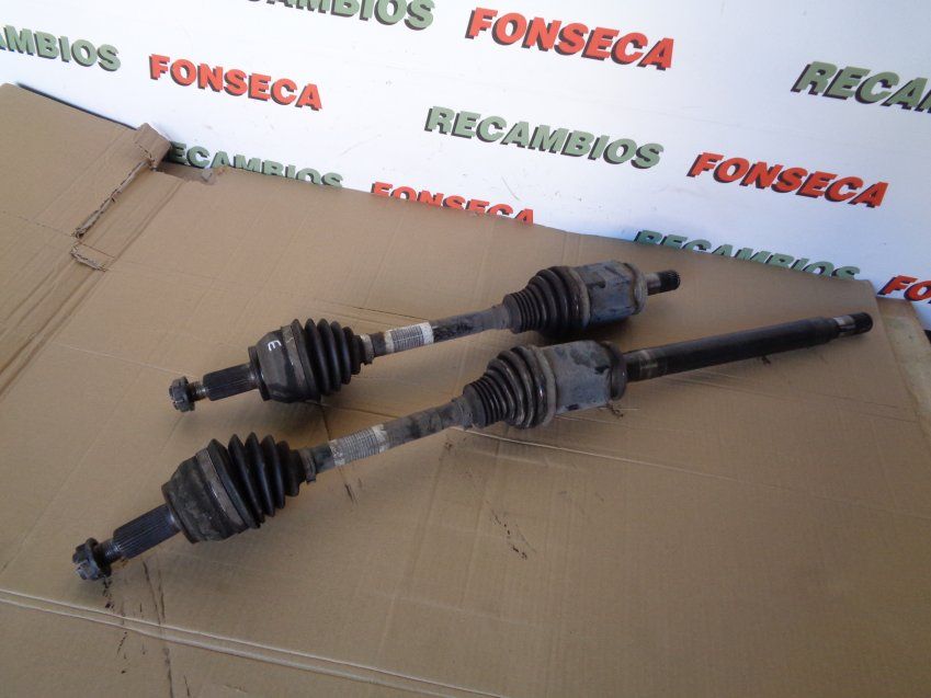 TRANSMISIONES DELANTERAS RANGE ROVER VOGUE 2015 L405 4.4 SDV8 340cv Ref. 10318750 / 10318751
