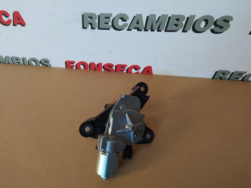 MOTOR LIMPIA TRASERO PEUGEOT 2008 II 2020 Ref. 9819900080 Con Brazo Trasero