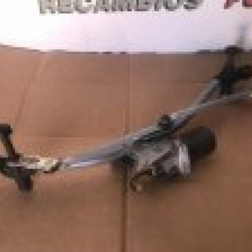 MOTOR LIMPIA PARABRISAS DELANTERO USADO PEUGEOT 208 II 2020 Ref. 9824784980