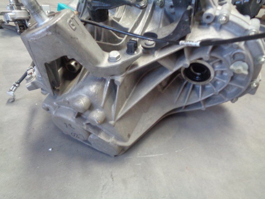 CAJ DE CAMBIOS RENAULT MEGANE 4 2016 1500dci 110cv 56