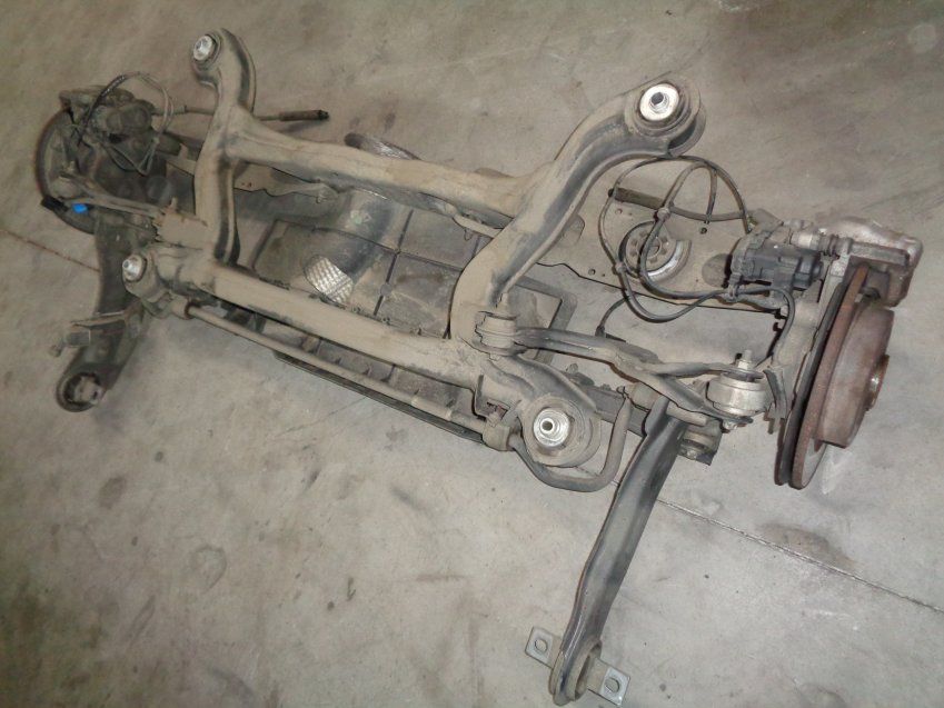 EJE TRASERO MERCEDES BENZ CLASE CLA 2014 220CDI 94.000Kms Denso Ref. A2468301800