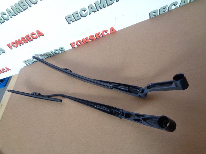 BRAZOS LIMPIA PARABRISAS DELANTERO NISSAN QASHQAI J11