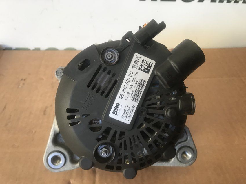 ALTERNADOR PEUGEOT 208 II 2020 1.2 Gasolina 75cv 26.500Kms VALEO Ref.9826574080