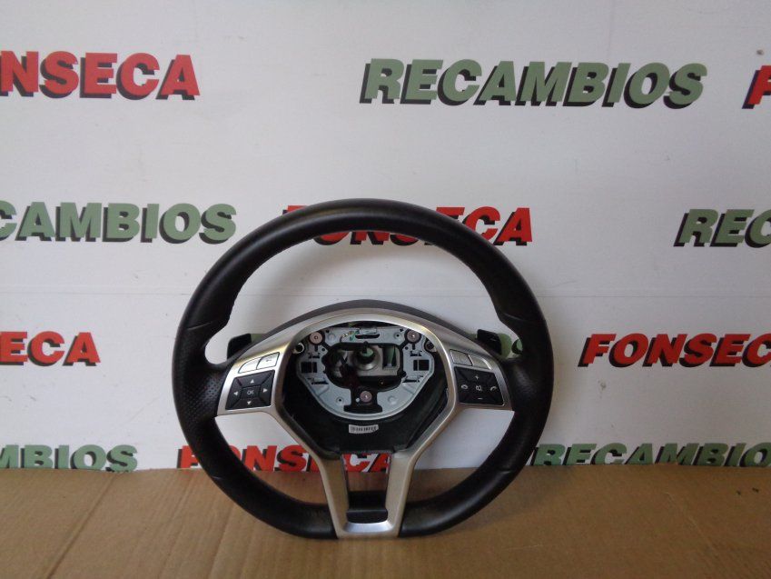 VOLANTE CON LEVAS MERCEDES BENZ CLA 45 2014 W117