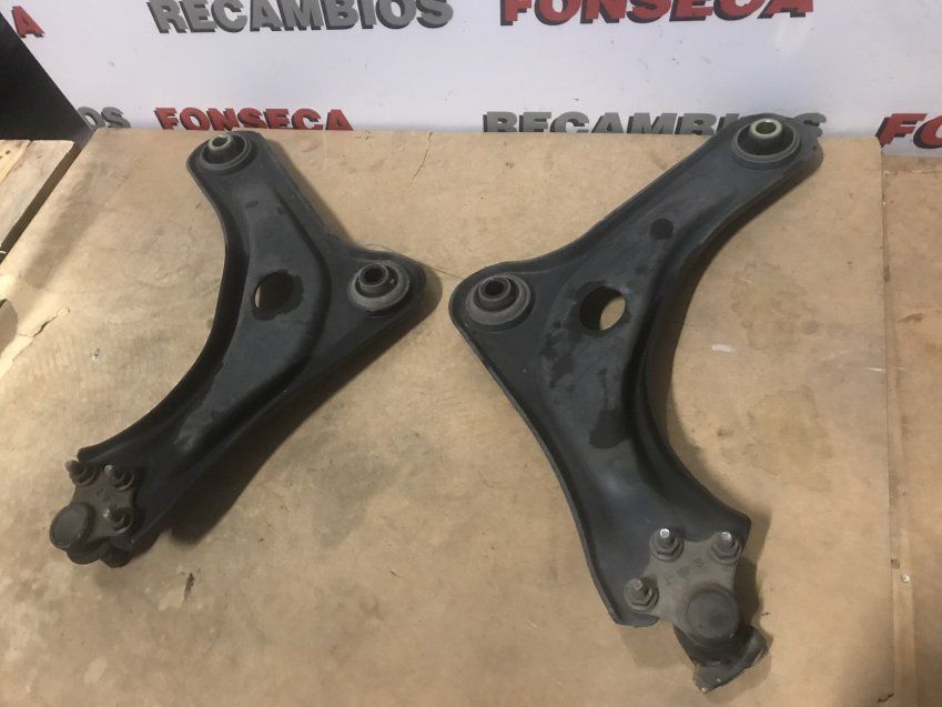 BRAZOS SUSPENSION DELANTEROS PEUGEOT 208 I 2018 1.2 Tce Usados