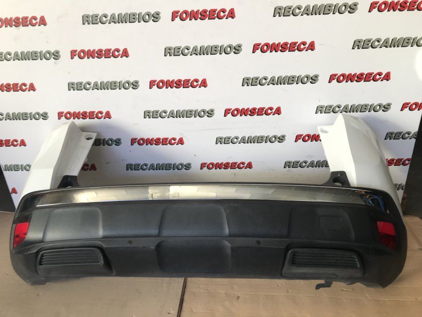 DEFENSA TRASERA PEUGEOT 3008 II 2017 Ref. 9811865077 Con Sensores Parking