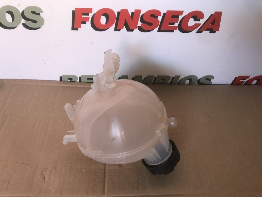 VASO EXPANSION PEUGEOT 2008 II 2021 1.2 Gasolina 130cv USADO Ref. 9824198680   9824316180