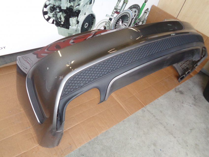 PARAGOLPES TRASERO MERCEDES BENZ CLASE CLA 2014 W117 AMG 94.000Kms