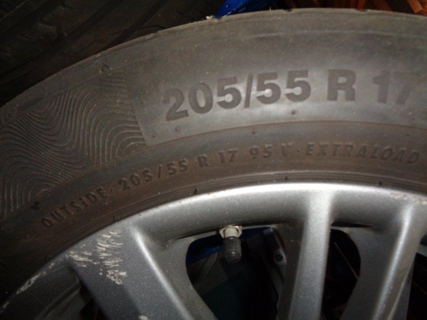 LLANTAS RENAULT MEGANE III GT LINE 205/55 R17 95V NEUMATICOS CONTINENTAL 3 BUEN ESTADO 1 CAMBIAR