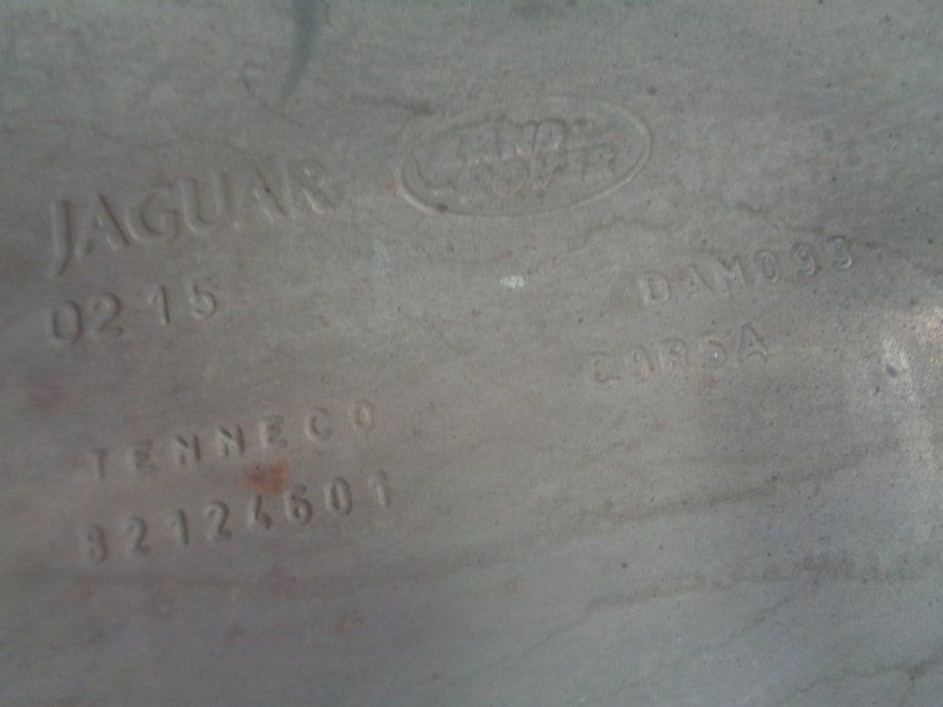 ESCAPE COMPLETO RANGE ROVER VOGUE 2015 L405 4.4 SDV8 340cv Ref. 82124599 / 82124601 ORIGINAL LAND ROVER JAGUAR