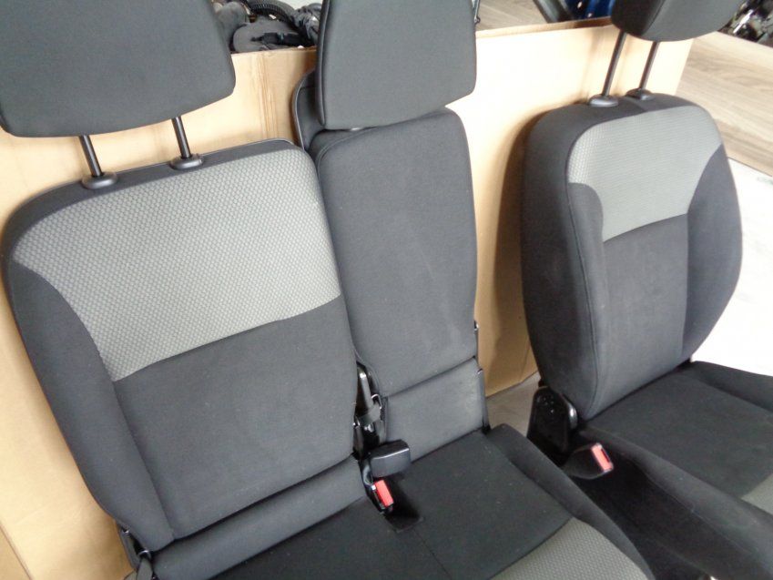 ASIENTOS RENAULT KANGOO 2018 CON TAPIZADOS Y  DE 3 PLAZAS